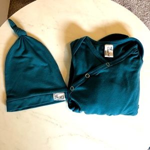 Copper Pearl knotted gown & top knot hat